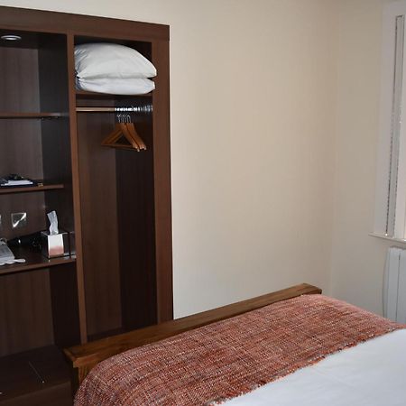Round Tower Hotel Ардмор Номер фото